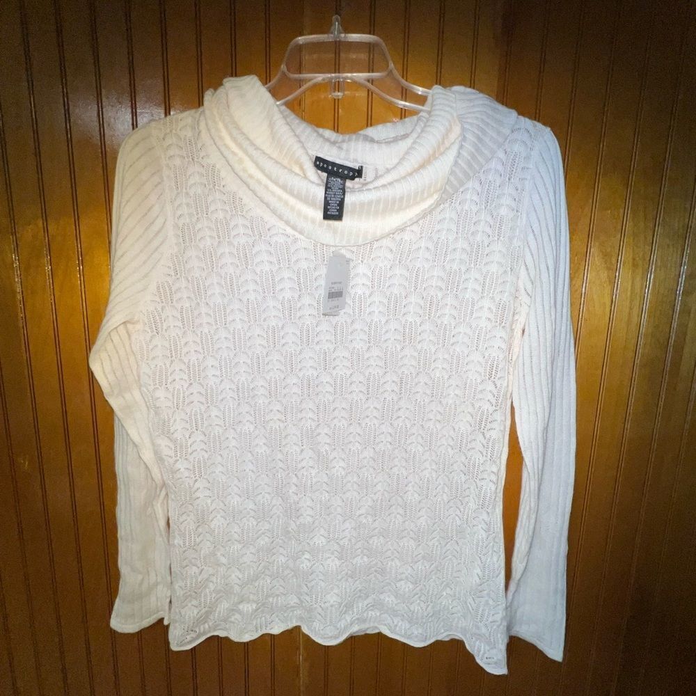 NWT Apostrophe sweater size large